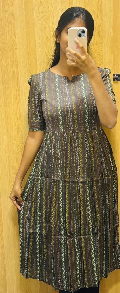 Riya Grey Short Maxi