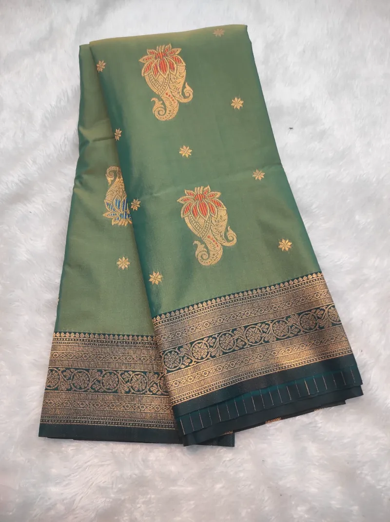 Sundari Silk Saree – Leaf Green with Contrast Border
