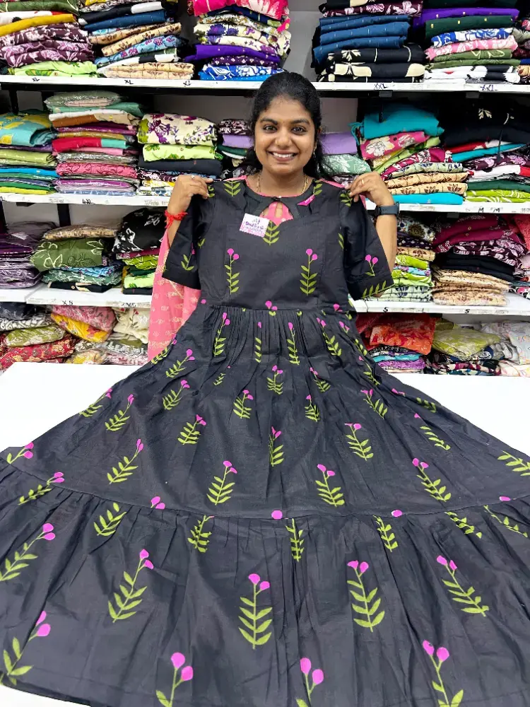 BLACK BLOOM MAXI