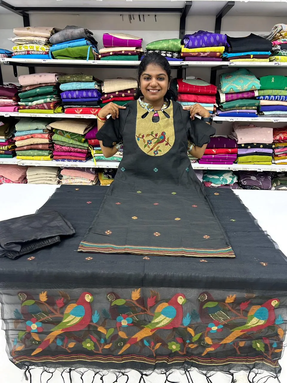Black Parrot Jamdhani Set